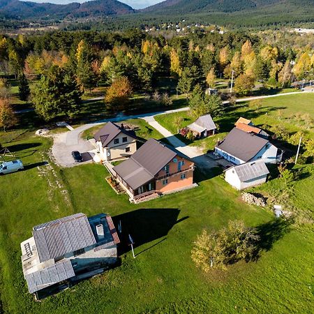 Apartments Marija Vrelo Koreničko Екстериор снимка