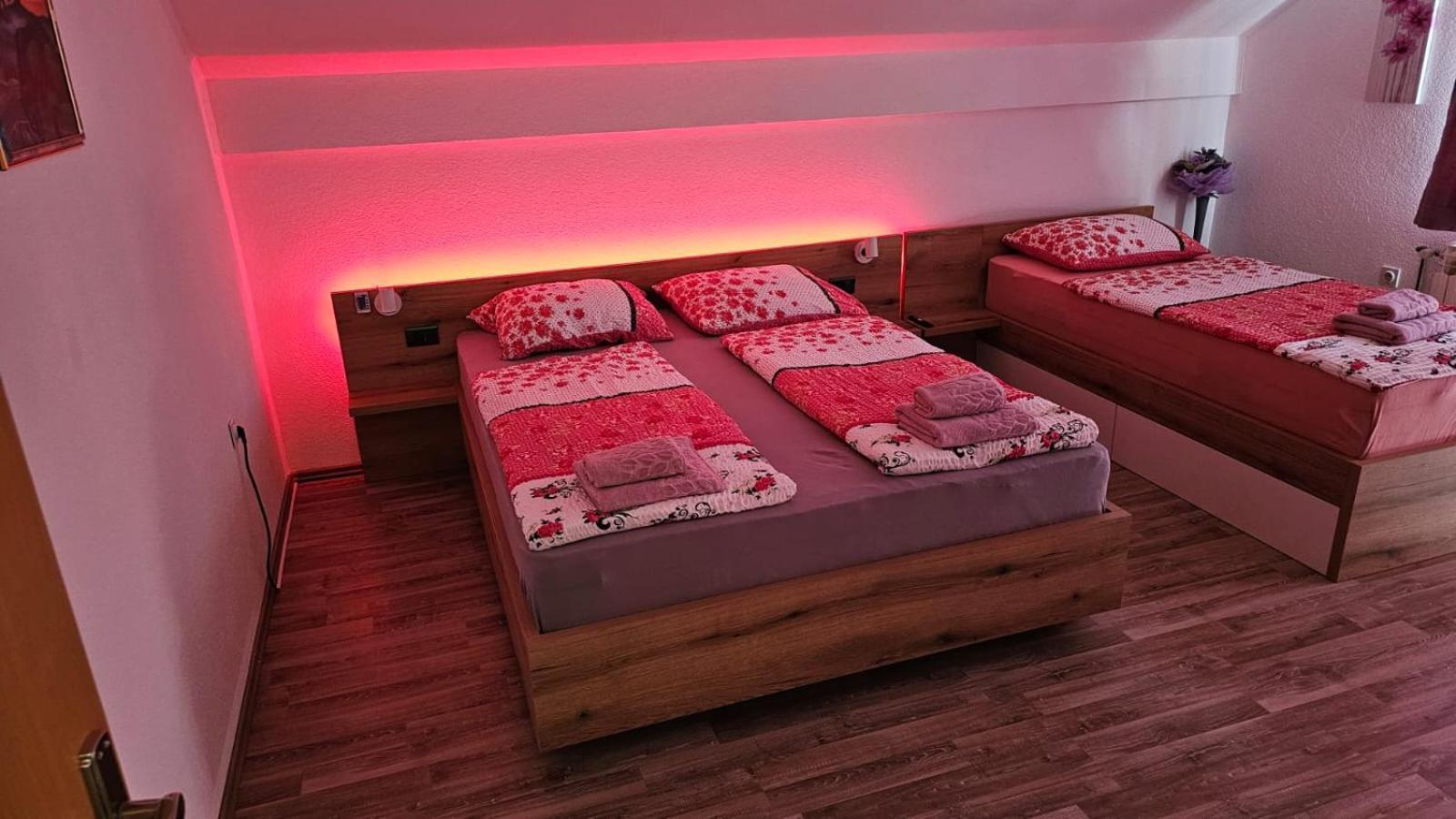 Apartments Marija Vrelo Koreničko Екстериор снимка